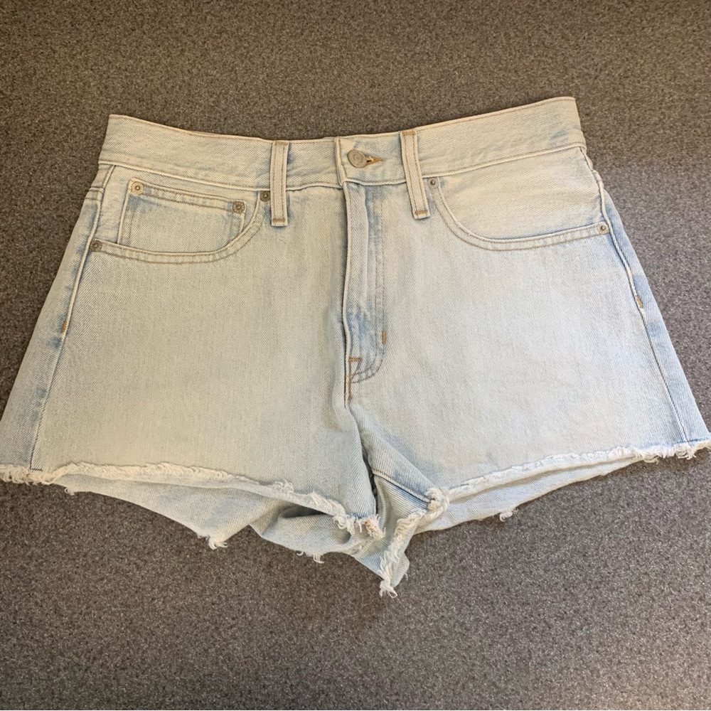 J. Crew relaxed fit denim jean shorts Size 27 minimalist basic vacation beach